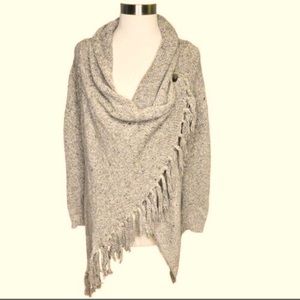 LoveStitch Cardigan Medium Light Cream Carys Speckled Fringe Wrap Sweater